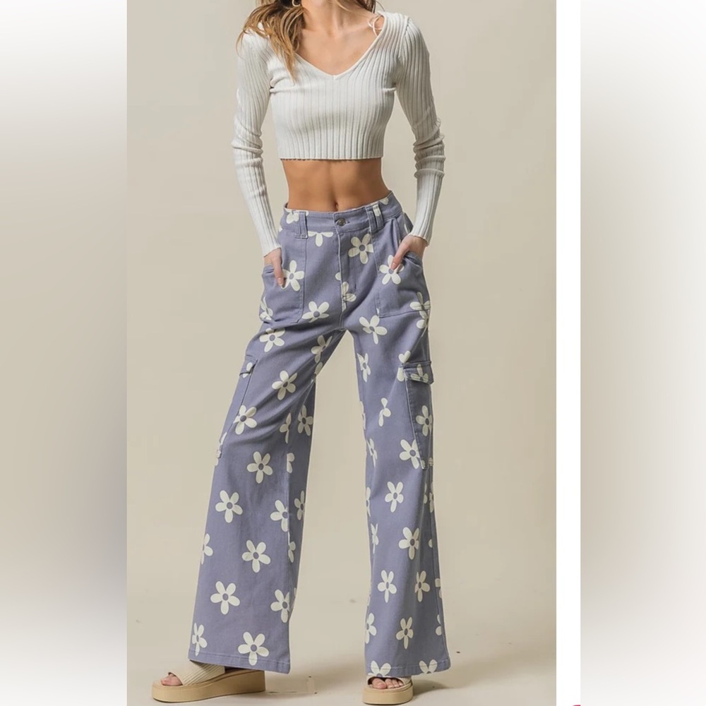 FLOWER PRINTED SIDE POCKET WIDE PANTS